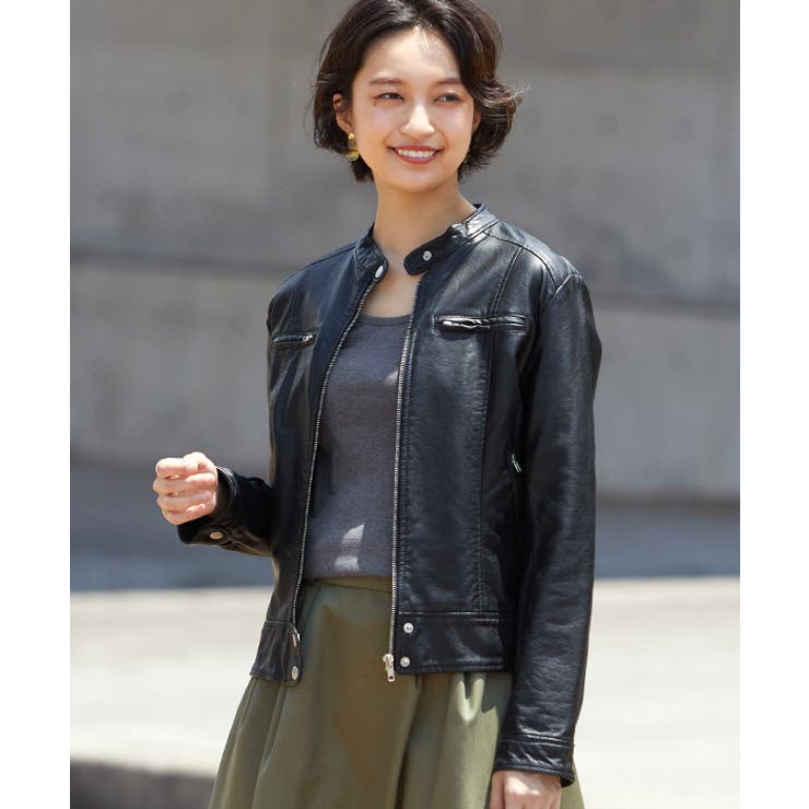 程良い辛さを効かせたデザイン。シングルライダースジャケット