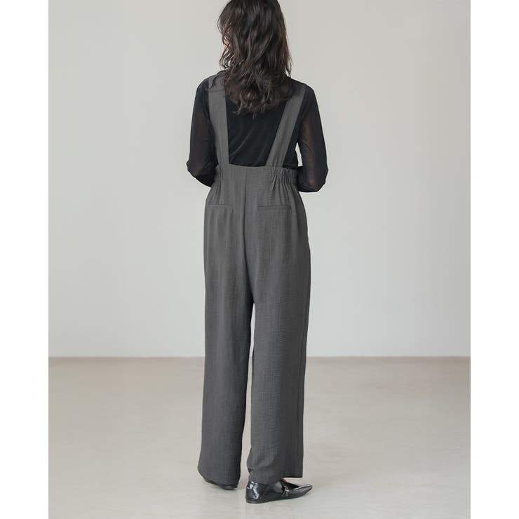 着るだけでサマになる大人アイテム。タックサロペットパンツ パンツ ワイドパンツ | HAPPY急便 by VERITA.JP | 詳細画像10 