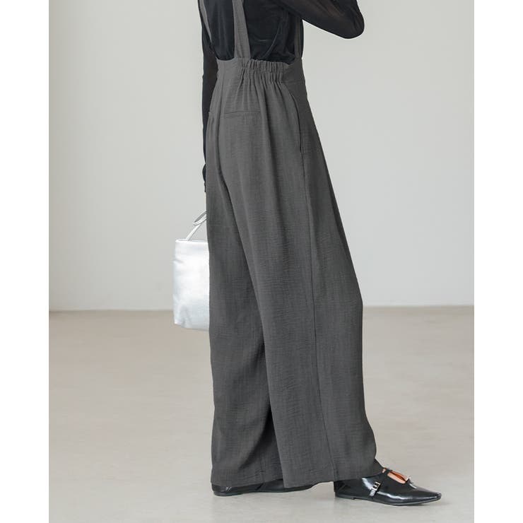 着るだけでサマになる大人アイテム。タックサロペットパンツ パンツ ワイドパンツ | HAPPY急便 by VERITA.JP | 詳細画像7 