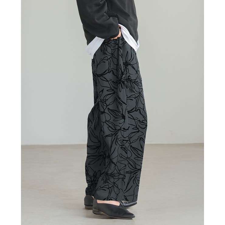 さりげなく華やぐ主役級パンツ。フロッキーフラワーワイドパンツ パンツ ワイドパン… | HAPPY急便 by VERITA.JP | 詳細画像6 