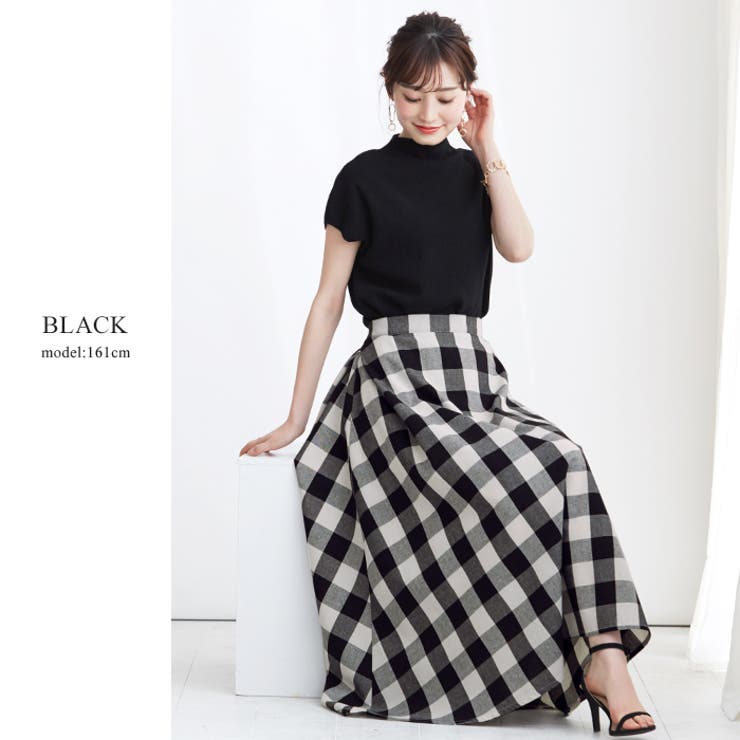 季節に合わせたオシャレを楽しむ。リネン混ブロックチェックスカート