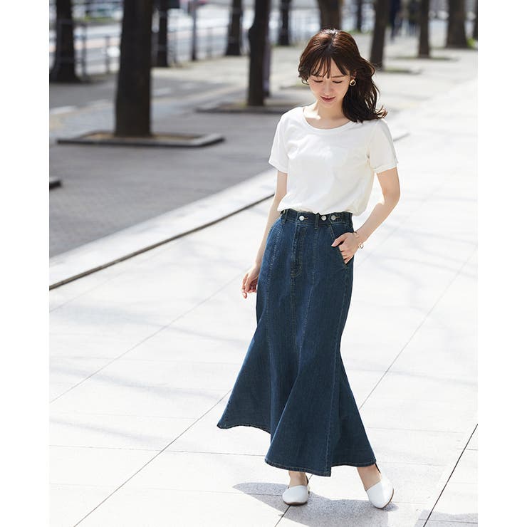 女性らしいシルエットが魅力。リサイクルストレッチデニムロング