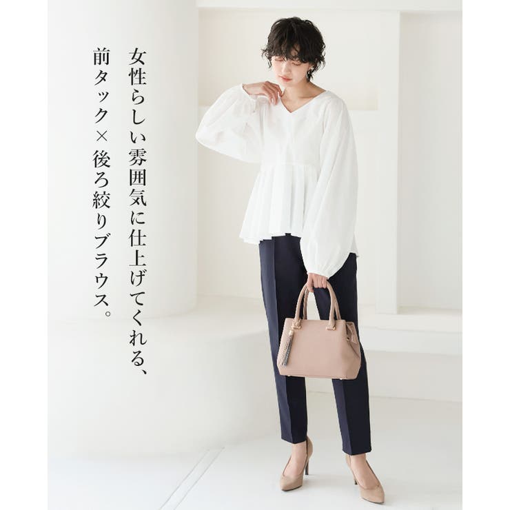 スタイルアップできる。前タック×後ろ絞りブラウス ブラウス シャツ