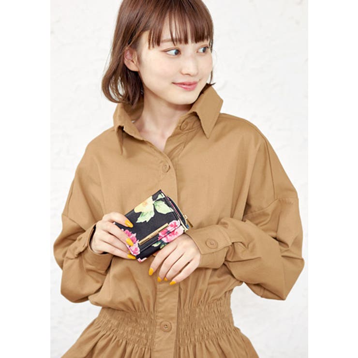 甘すぎない、大人デザイン。水彩花柄3つ折り財布 財布 三つ折り