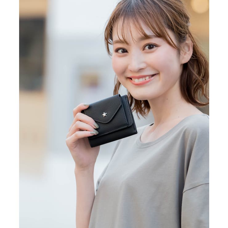 小さな星がアクセント!星モチーフ三つ折り財布ケリー 財布 三 小さな星がアクセント!星モチーフ三つ折り財布ケリー 財布 三