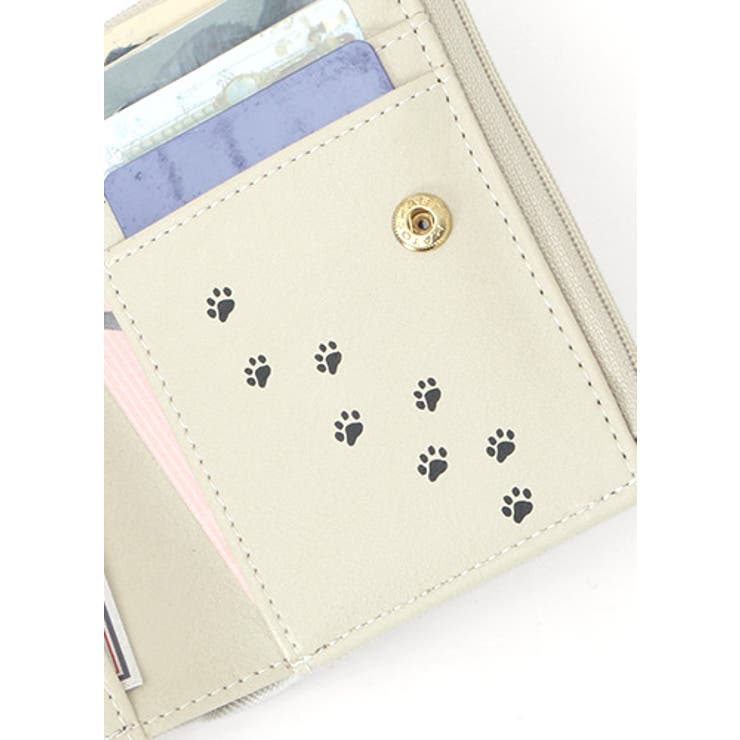 スタッズ付き二つ折り財布 ベージュ 遊び心に癒される。猫スタッズ二つ折り財布 財布 二つ折り財布[品番