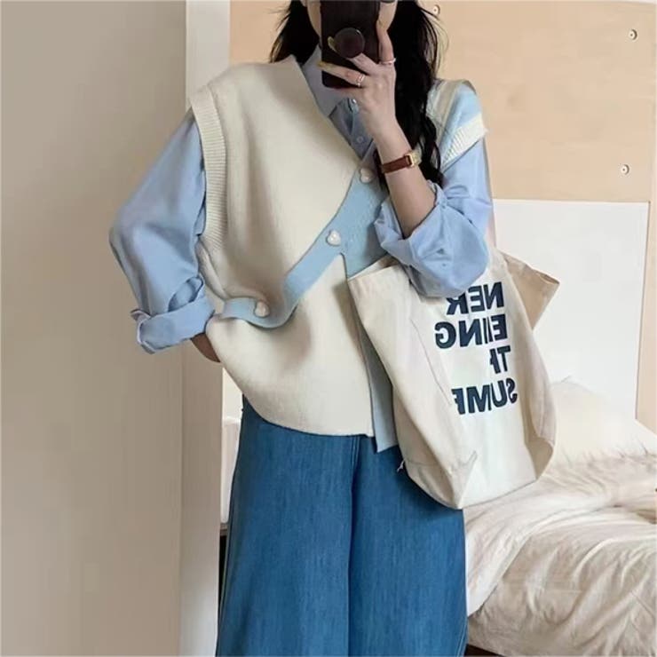 ベージュ