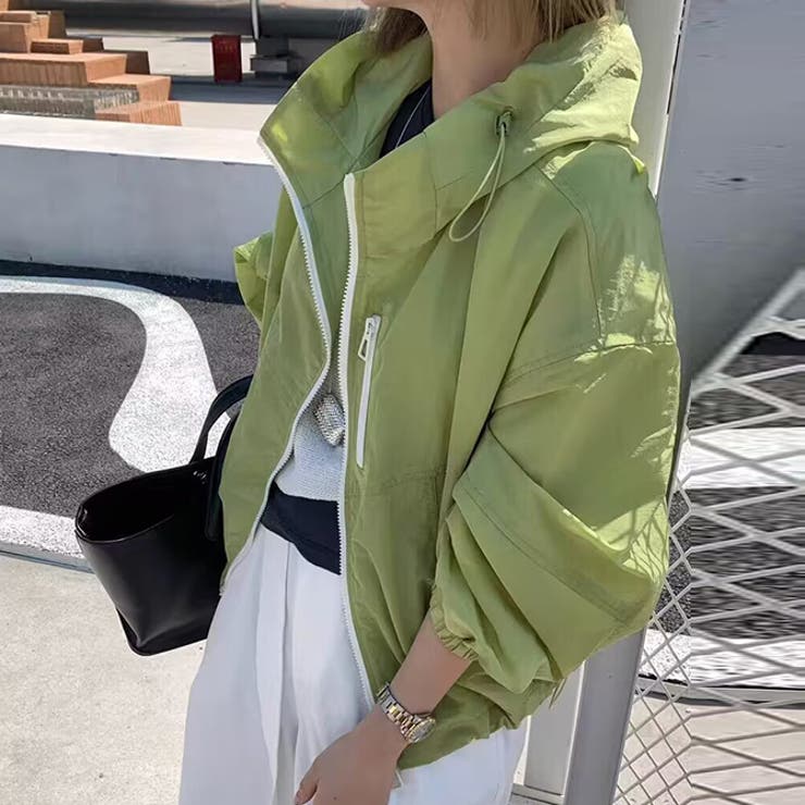 グリーン