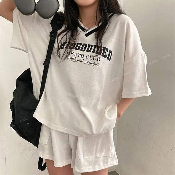 ホワイト