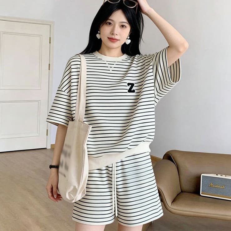ホワイト | ボーダー柄半袖Tシャツ&ショートパンツセットアップ | WITCH