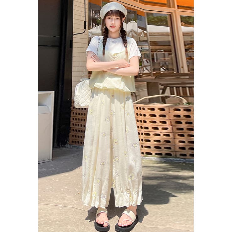 バルーンパンツ花柄の刺繍が施されたリラックス感 | WITCH | 詳細画像9 