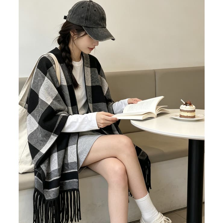 モノトーンのチェック柄ポンチョ・大判ストール | WITCH | 詳細画像3 