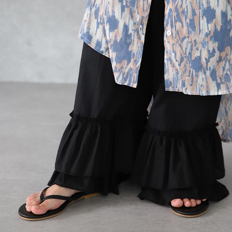 新品　【プラダ  】スカート　黒　コットン　裾レース　サイズ46  大きめサイズ