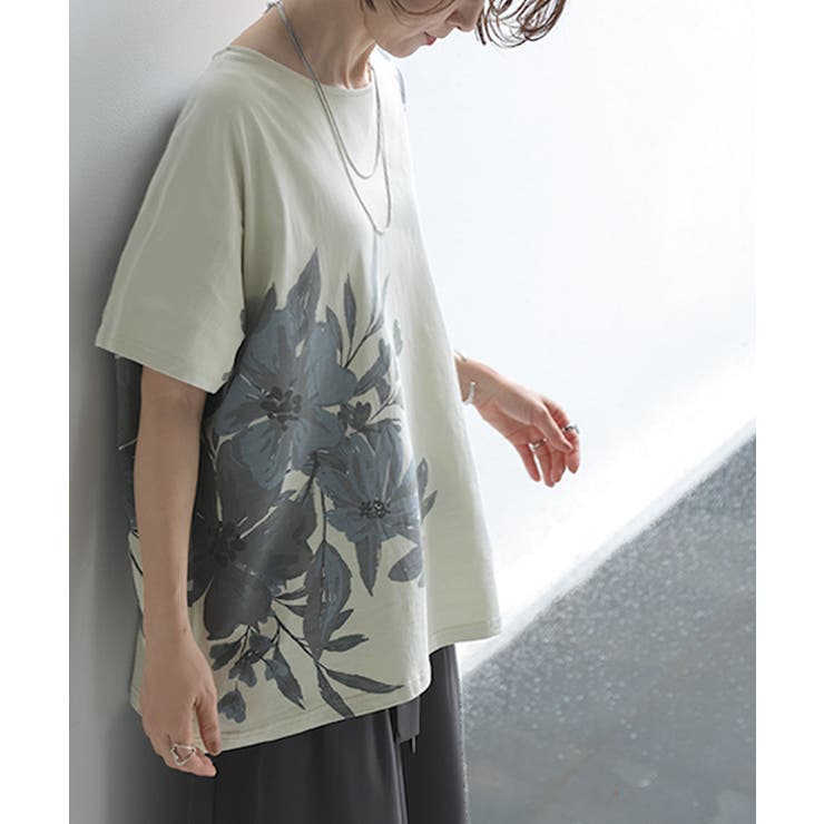 ペールグリーン | Tシャツ 花柄 綿100 | HUG.U