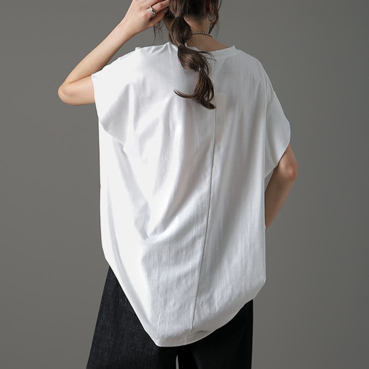 ホワイト(Vネック) | Tシャツ レディース 二の腕カバー | HUG.U