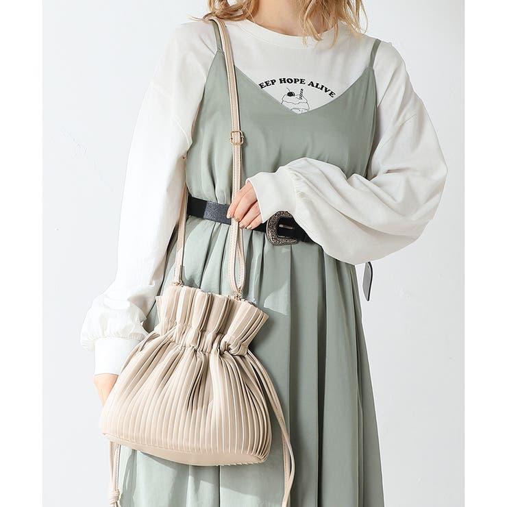 バッグ ショルダーバッグ プリーツ 品番 Hnsw Honeys ハニーズ のレディースファッション通販 Shoplist ショップリスト