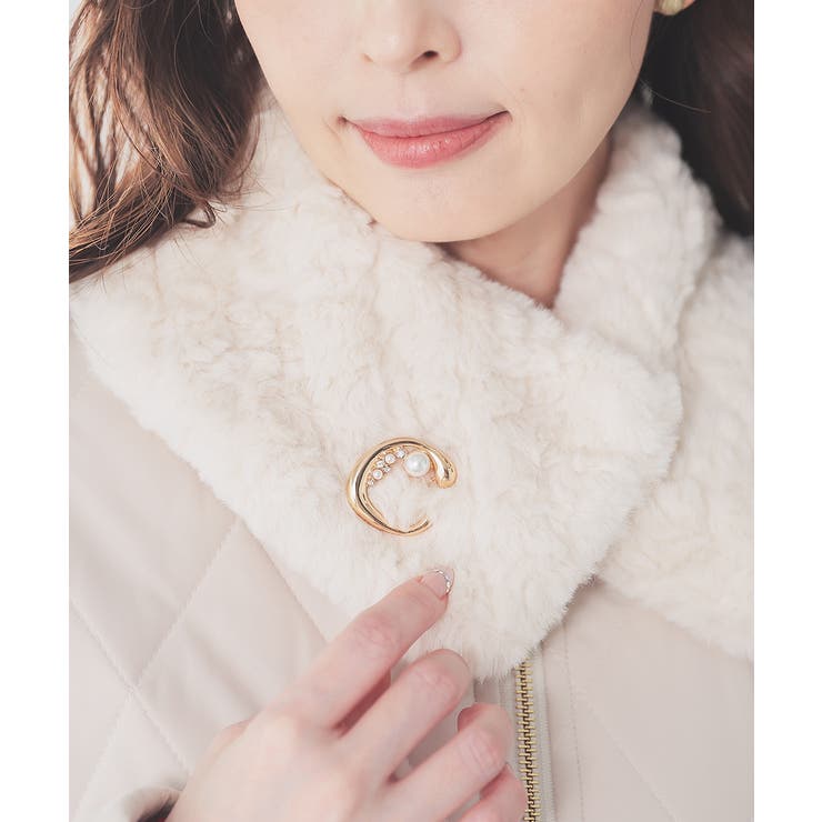 アイボリー | ティペット ブローチ付き フェイクファー | Honeys