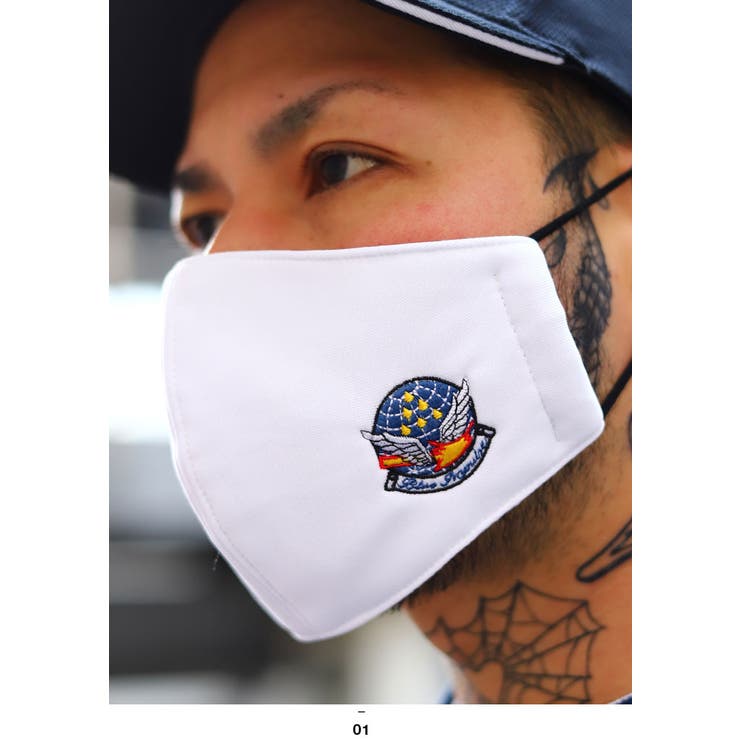 ブルーインパルスのマスクモデル着用画像