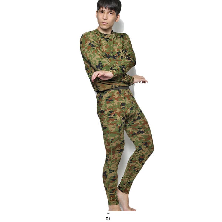 PX売店限定商品(防衛省自衛隊グッズ)のセットアップ(長袖)モデル着用画像5