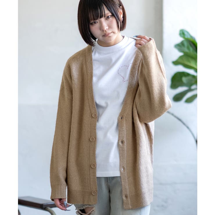 ベージュ
