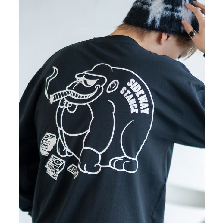 ブラック