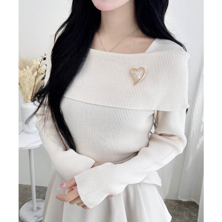 オフホワイト | 12Gブローチ付オフショルニット | INGNI 