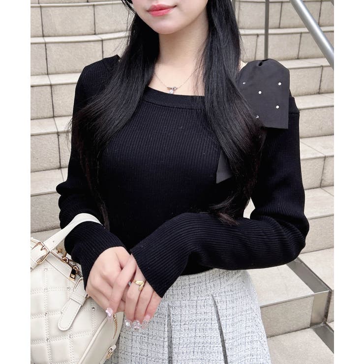 クロ | 12Gワンショル肩リボンビジュー付ニット | INGNI 