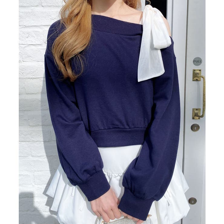 コン | 裏毛肩リボン胸ロゴワンショルTOPs | INGNI 