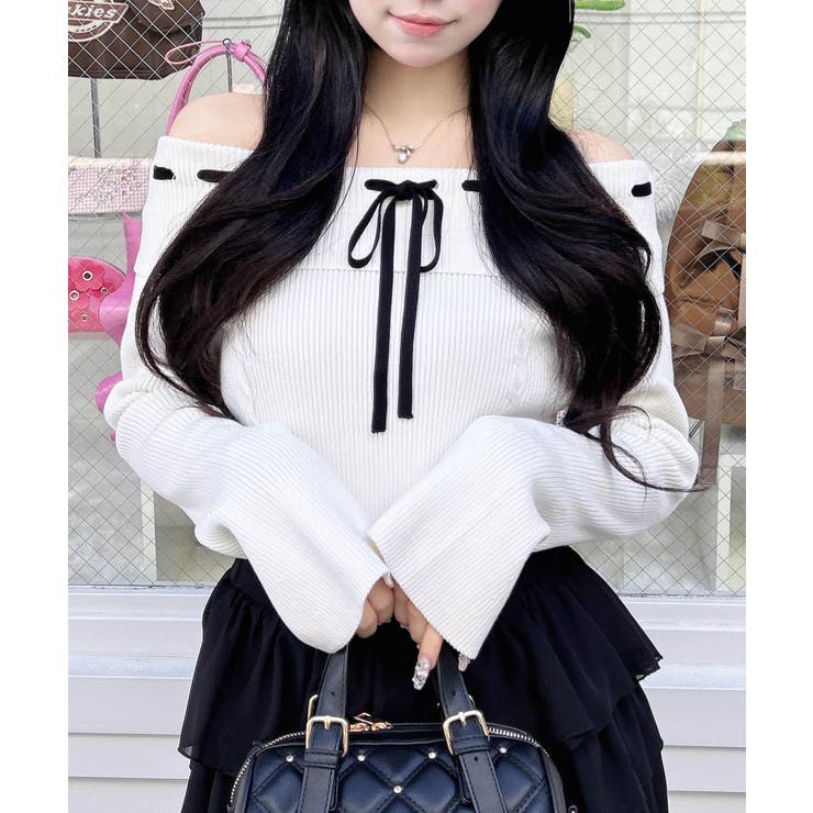 オフホワイト/クロ | 12GリボンオフショルフレアSニット | INGNI 