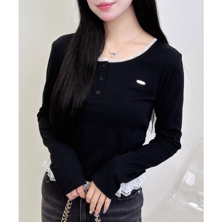 クロ | ヘンリーNレース付プレートロゴ長袖リブTOPs | INGNI 