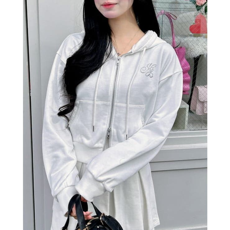 オフホワイト | レース付胸ロゴ裏毛ショートZIPパーカー | INGNI 