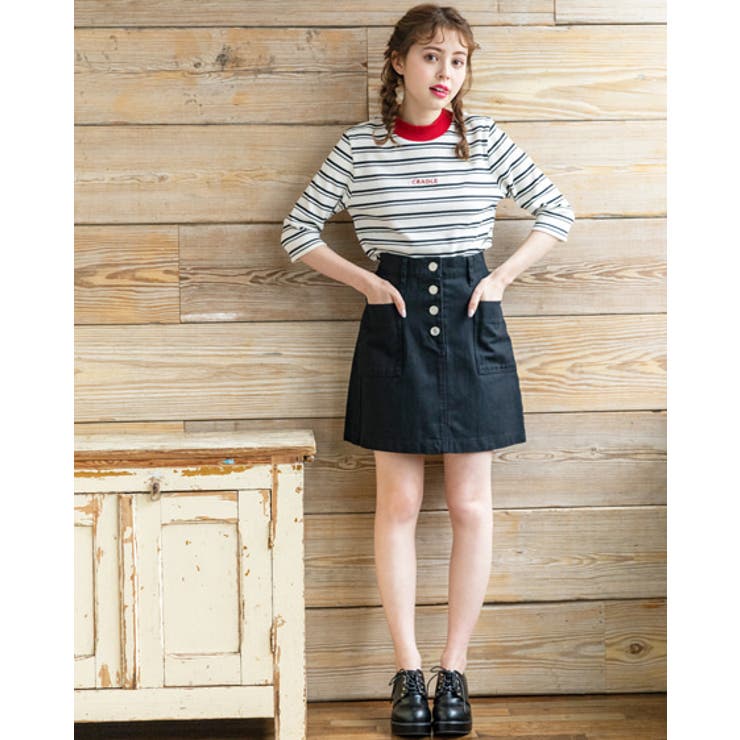ロゴ入りトップスとボーダー柄ショートパンツのセット　新品 マルチボーダーHNロゴ入りトップス5分袖[品番：INGW0004780