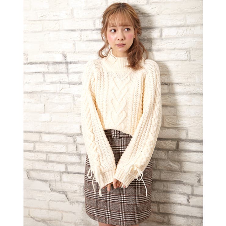 ハッピーヴァレンティノVALENTINOフリル袖ケーブルニットホワイト 肩フリル・ケーブルニット｜allamanda(アラマンダ) 公式通販｜INGNI STORE