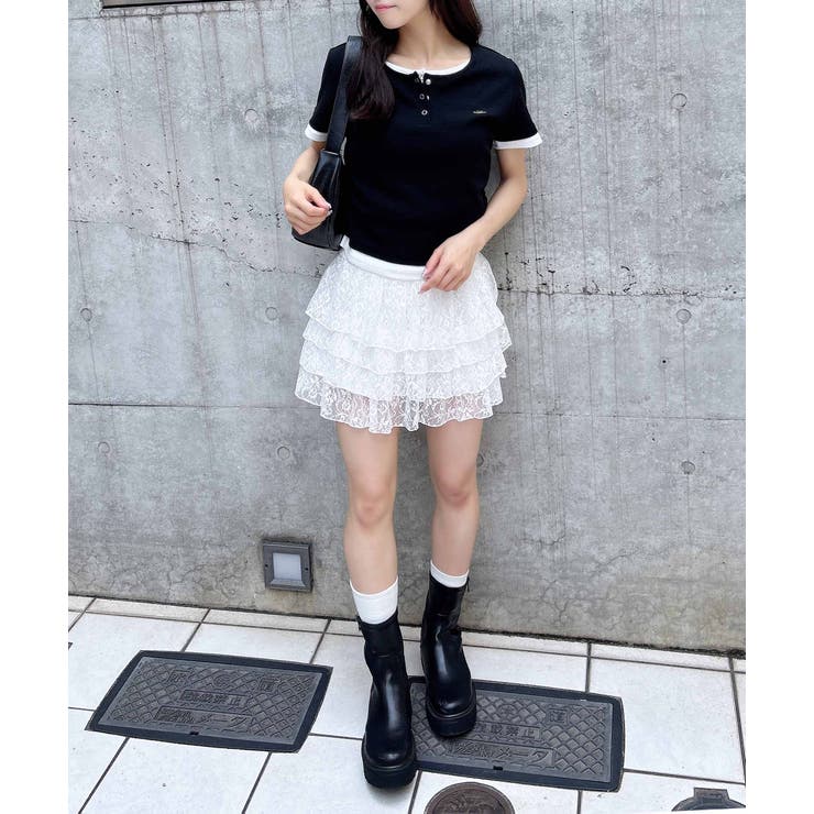 ヘンリーネック胸プレート付レイヤードリブトップス[品番