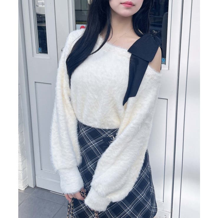 オフホワイト/クロ | 12G肩リボンワンショルフェザーニット | INGNI 