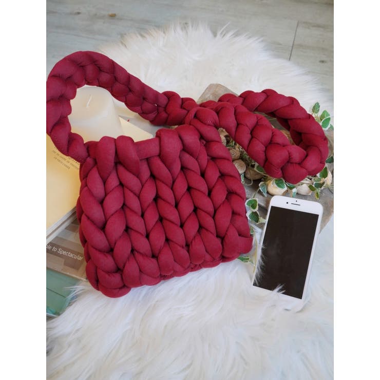 レッド | 担当カラーを見つけて！ マンドュウ ショルダー バッグ | Ada.