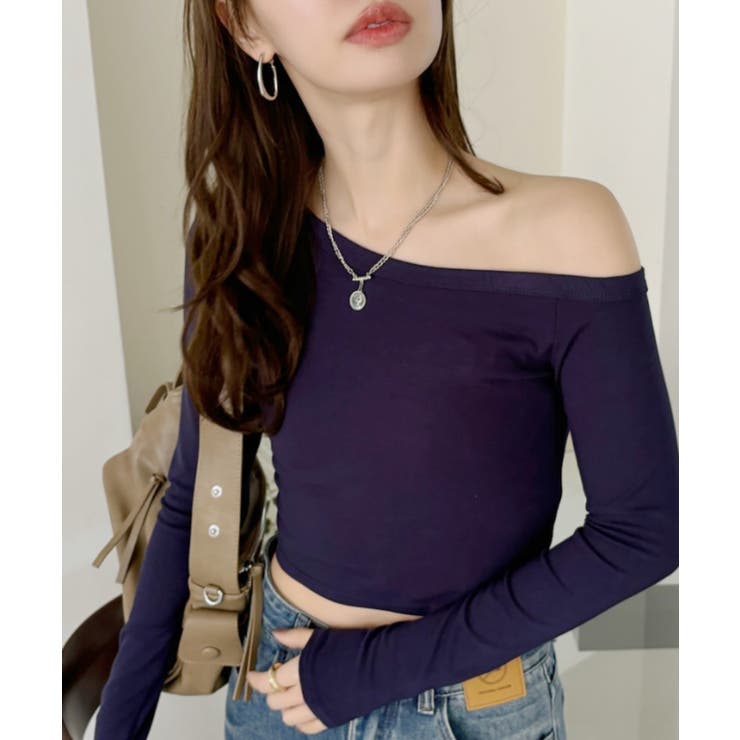 ネイビー | ワンショル デザイン クロップド 長袖 カットソー | Ada.