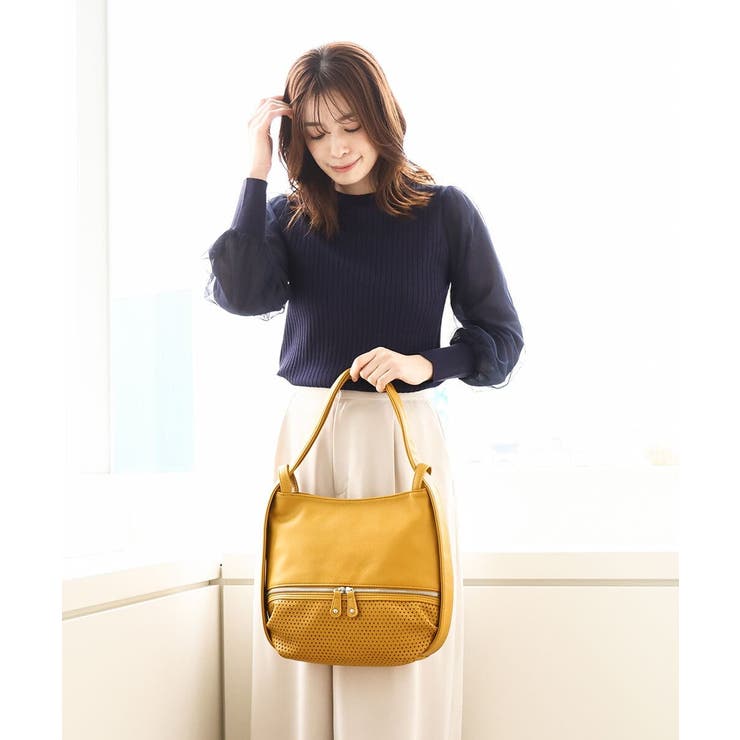 マスタード | [2WAY]パンチングデザイン変形ミニトートバッグ | MK MICHEL KLEIN BAG