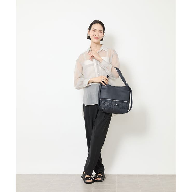 [2WAY/人気の定番BAG]パンチングデザイン変形ミニトートバッグ | MK MICHEL KLEIN BAG | 詳細画像24 
