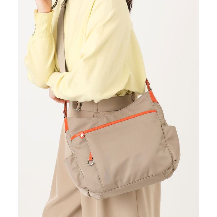 ベージュ×オレンジ | [撥水/軽量]アクセントレザーショルダーバッグ | MK MICHEL KLEIN BAG