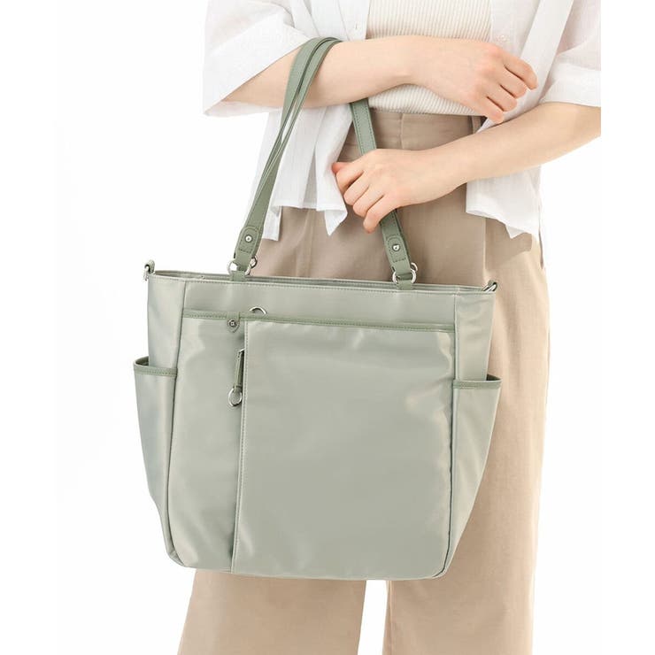 グリーン | [2WAY/A4収納可]多機能ポケットナイロントートバッグ | MK MICHEL KLEIN BAG