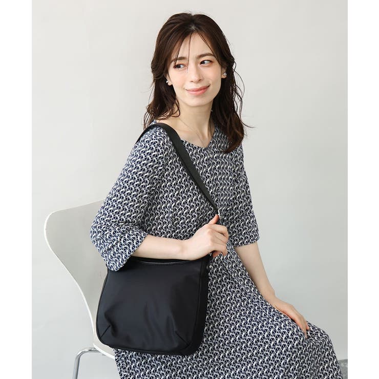 [撥水/軽量]ラウンドデザインレザーナイロンショルダー | MK MICHEL KLEIN BAG | 詳細画像18 