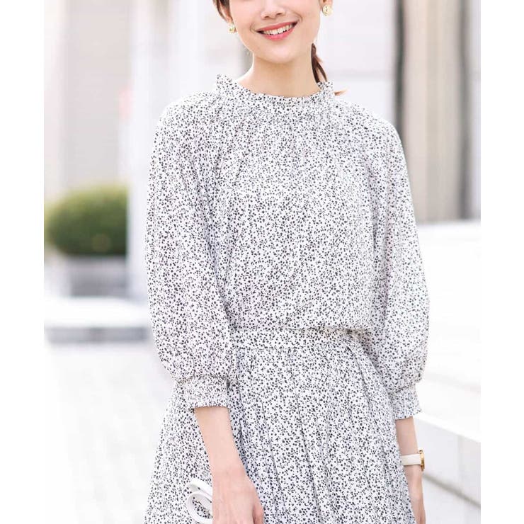 アイボリー | 小花柄シャーリングブラウス/前後2way/洗える | OFUON