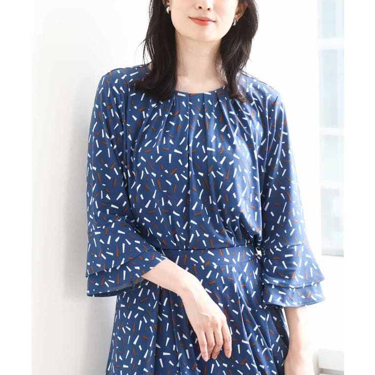 ブルー | 総柄フレアースリーブブラウス/洗える/WEB限定サイズあり | OFUON