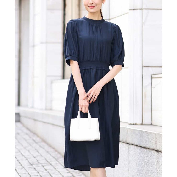 ネイビー | パウダーサテンシャーリングワンピース/洗える | OFUON