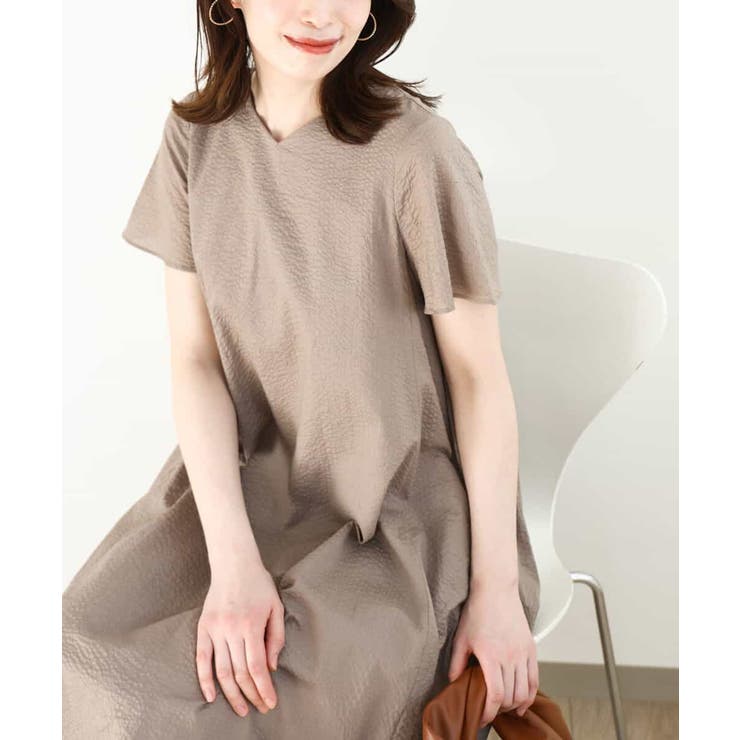 VネックAラインシルエットワンピース/洗える/WEB限定サイズあり | OFUON | 詳細画像1 