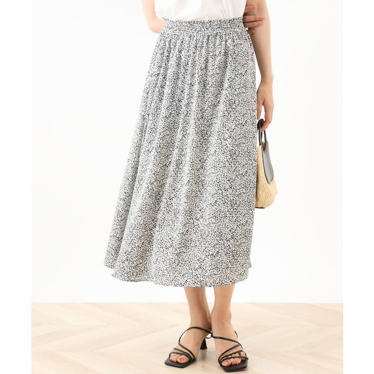 モノトーンリーフ柄フレアースカート/洗える | OFUON | 詳細画像1 