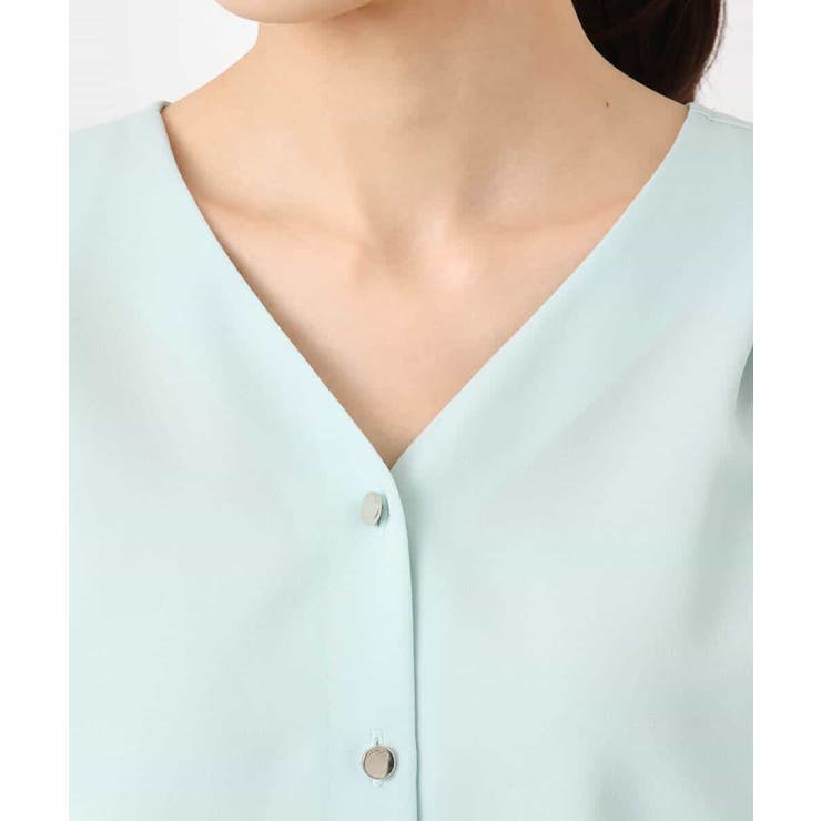 Vネックサテンブラウス/洗える | MK MICHEL KLEIN | 詳細画像17 