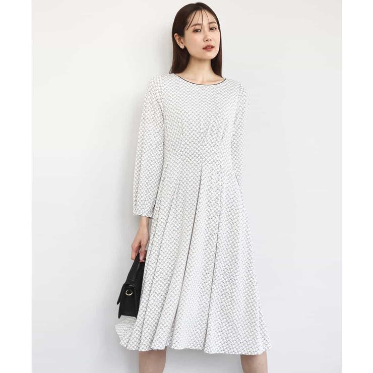 アイボリー | タックデザイン幾何柄ワンピース/洗える | MK MICHEL KLEIN