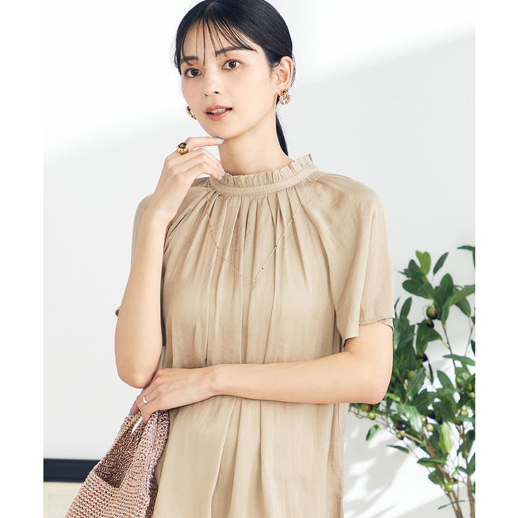 ベージュ | 【洗える/イージーケア】サテンフリルネックブラウス | a.v.v【WOMEN】